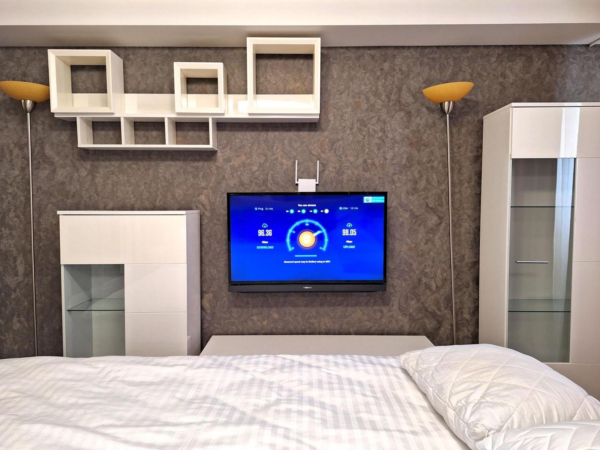 Найбільше Ліжко У Полтаві Мережа Alex Apartments Цілодобово Безконтактне Заселення โปลตาวา ภายนอก รูปภาพ
